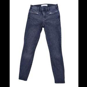 Gap True Skinny Jean Black  Zipper Detail 27
